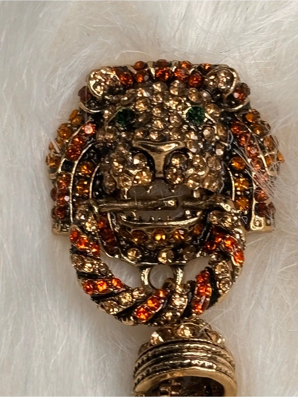🦁 Lion Head Door Knocker Tassel Brooch
